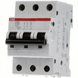 Автоматический выключатель АВВ 3-п SH203-C 32A